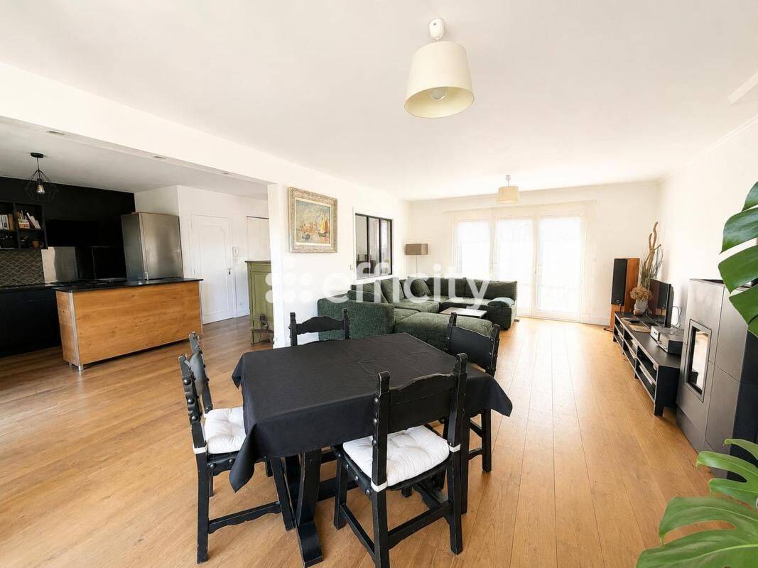 Maison 5 pièces 155 m² · à Lille · 155 m² · 475 000 €