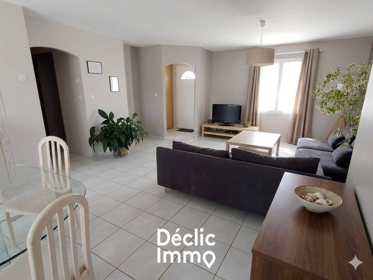 Maison 7 pièces 170 m² · à Les Achards · 170 m² · 382 000 €