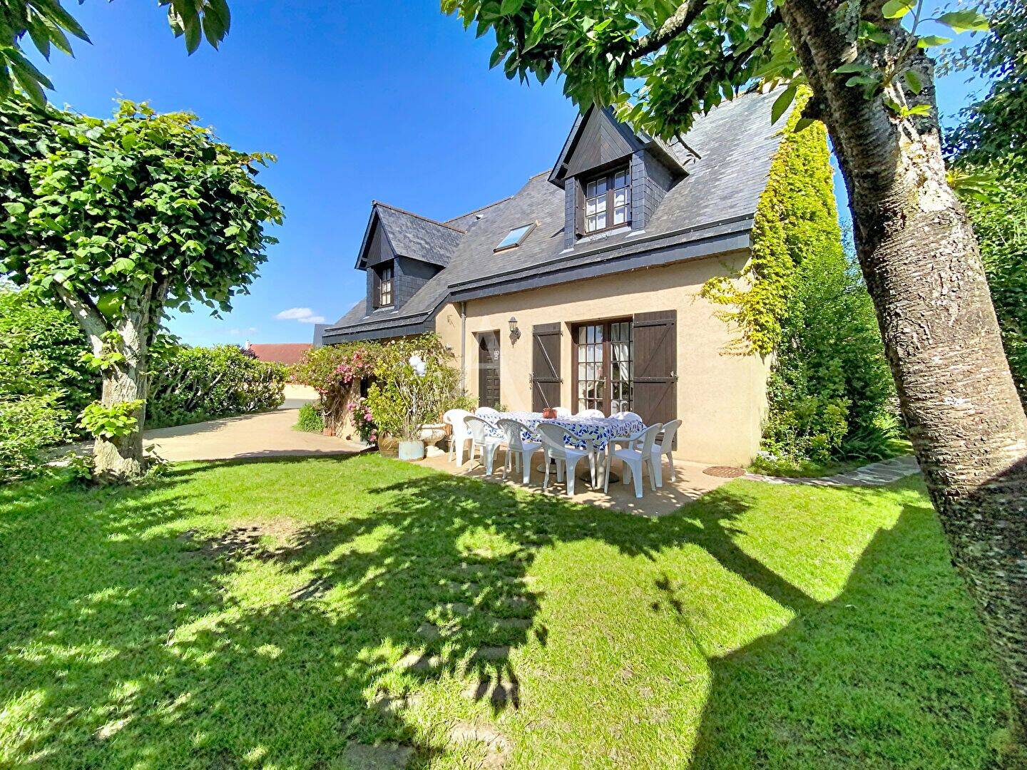 Maison 6 pièces 134 m² · à Spay · 134 m² · 266 000 €