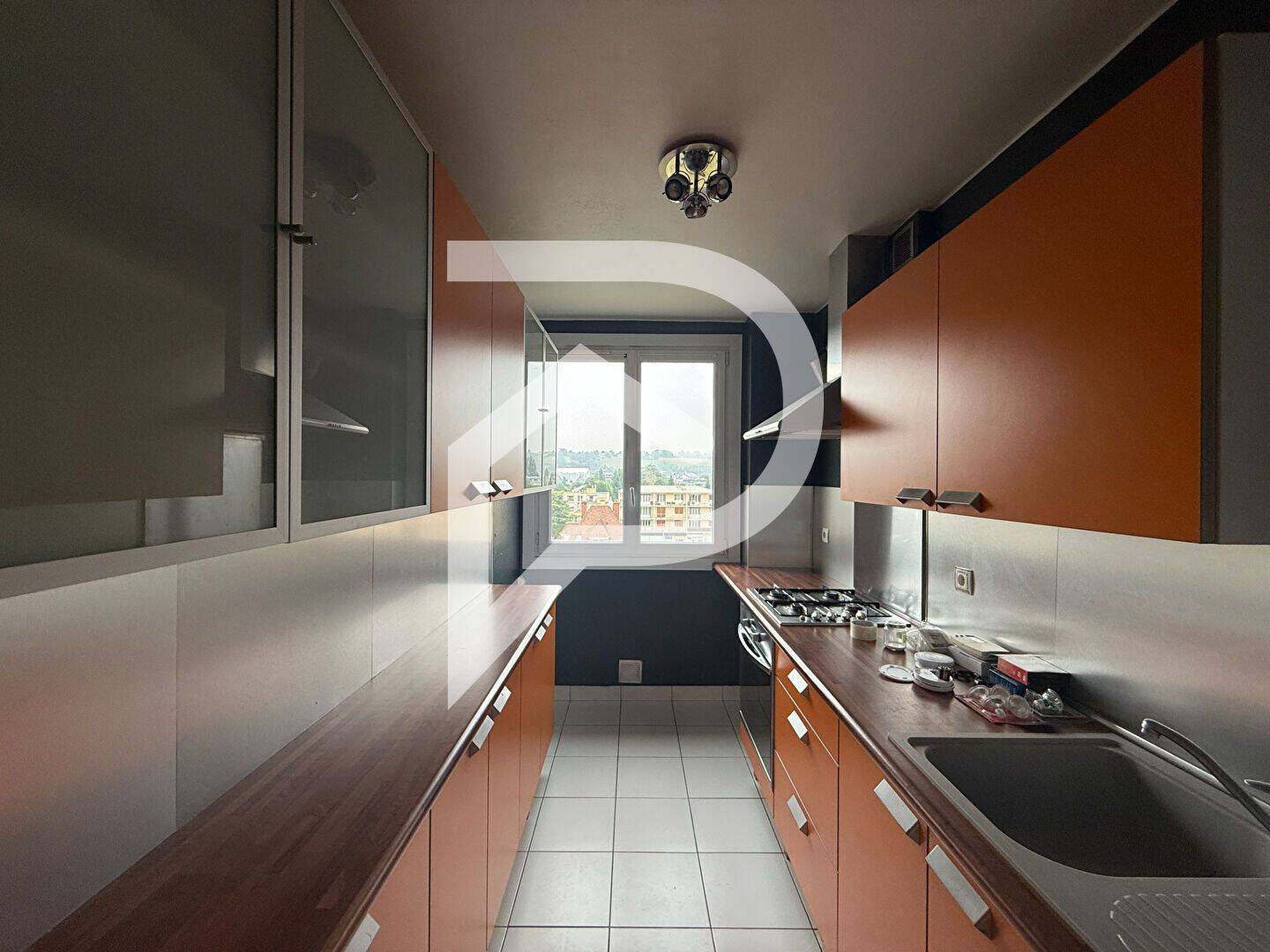 Appartement 4 pièces 64 m² · à Évreux · 64 m² · 108 000 €