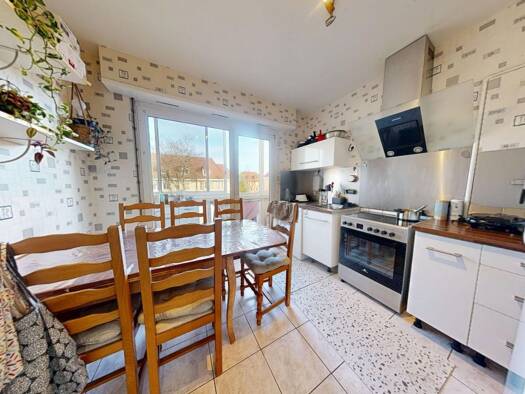 Appartement à vendre 71 500 € 3 pièces 2 chambres 72 m² Étage 2/4 Haut Poirier Est Mulhouse 68100