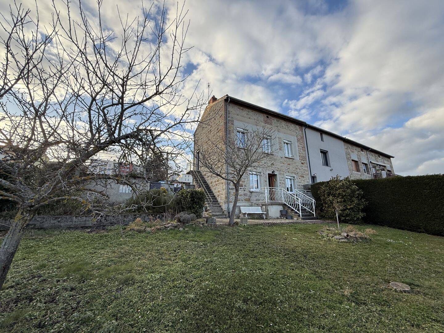 Maison 5 pièces 90 m² · à Saint-Genest-Lerpt · 90 m² · 165 000 €