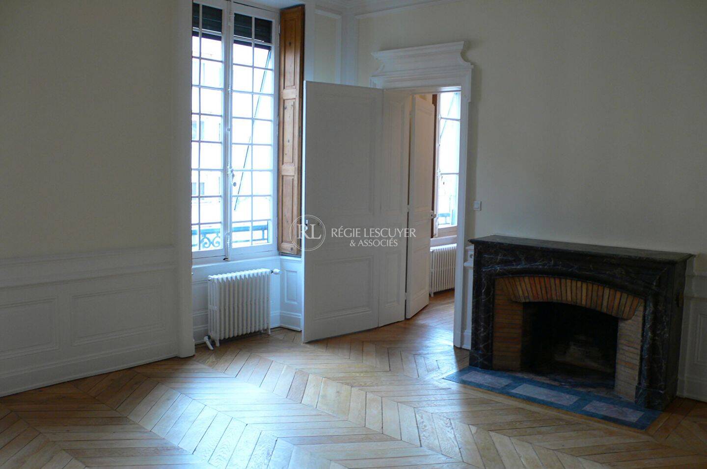Appartement 5 pièces 181 m² · à Lyon 6ème Arrondissement · 181 m² · 2 760 €