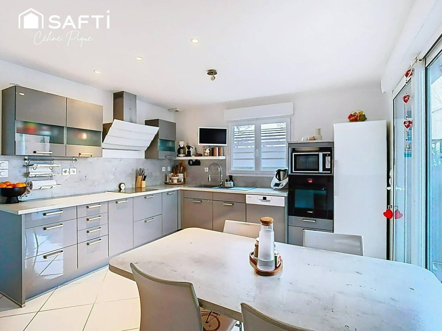 Maison 8 pièces 162 m² · à Bourguébus · 162 m² · 415 000 €