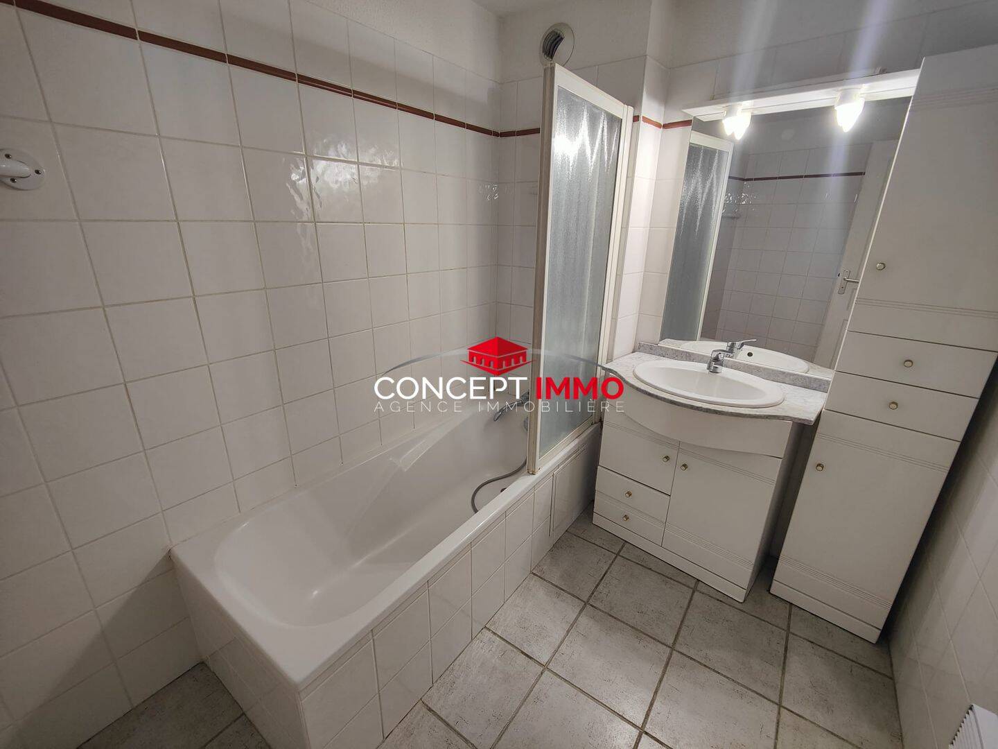 Appartement 3 pièces 55 m² · à Belgentier · 55 m² · 735 €/mois