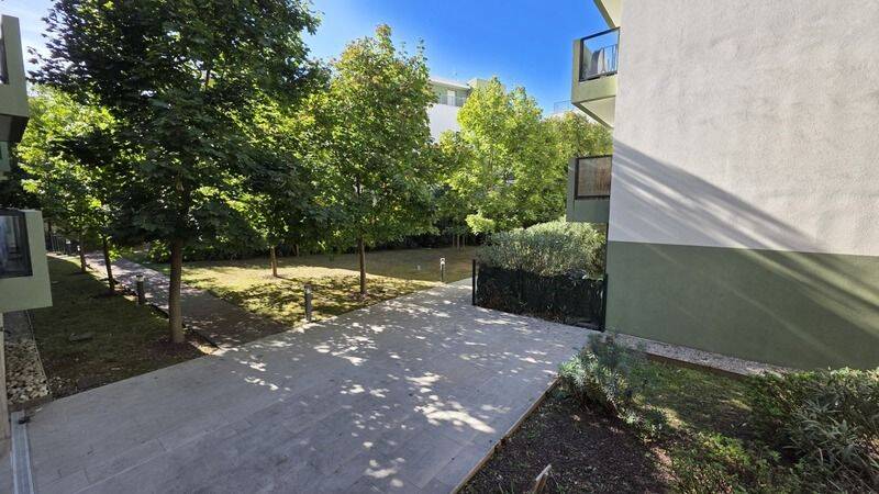 Appartement 4 pièces 74 m² · à Lyon 8ème Arrondissement · 74 m² · 249 000 €