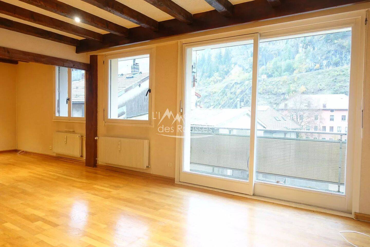 Appartement 3 pièces 81 m² · à Hauts de Bienne · 81 m² · 990 €
