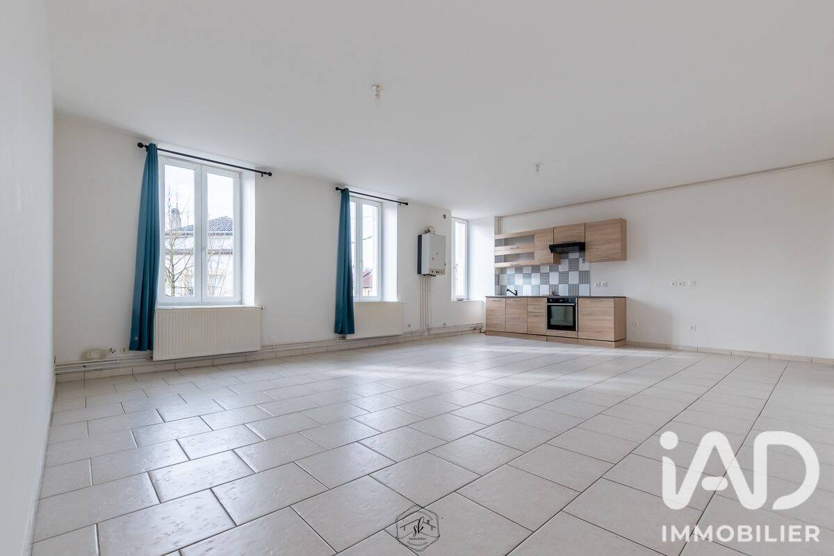 Appartement 5 pièces 90 m² · à Homécourt · 90 m² · 120 000 €