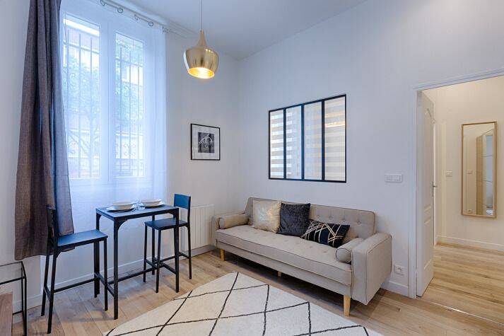 Appartement 2 pièces 26 m² · à Paris 18ème Arrondissement · 26 m² · 1 032 €
