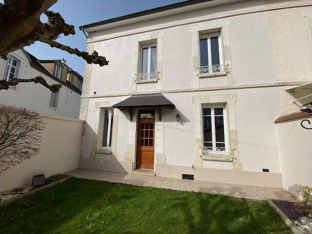 Maison 6 pièces 145 m² · à Sens · 145 m² · 263 750 €