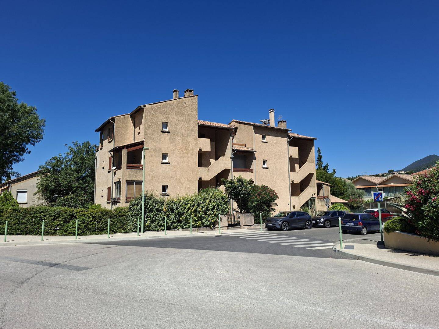 Appartement 1 pièce 31 m² · à Nyons · 31 m² · 420 €