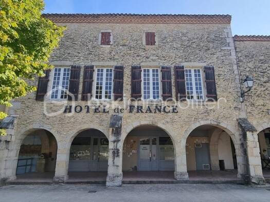 Immeuble à vendre 200 000 € 579 m² Saint-Justin 40240