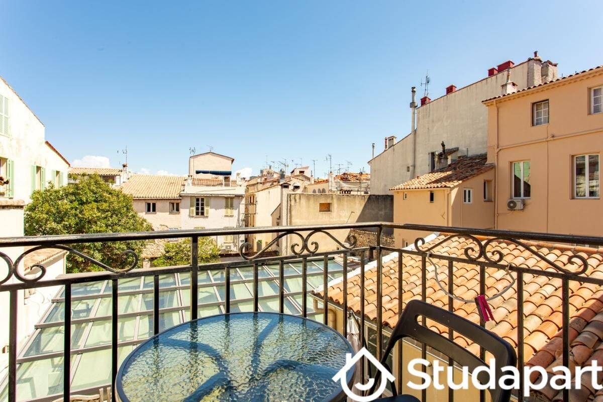 Appartement 3 pièces 60 m² · à Antibes · 60 m² · 2 000 €