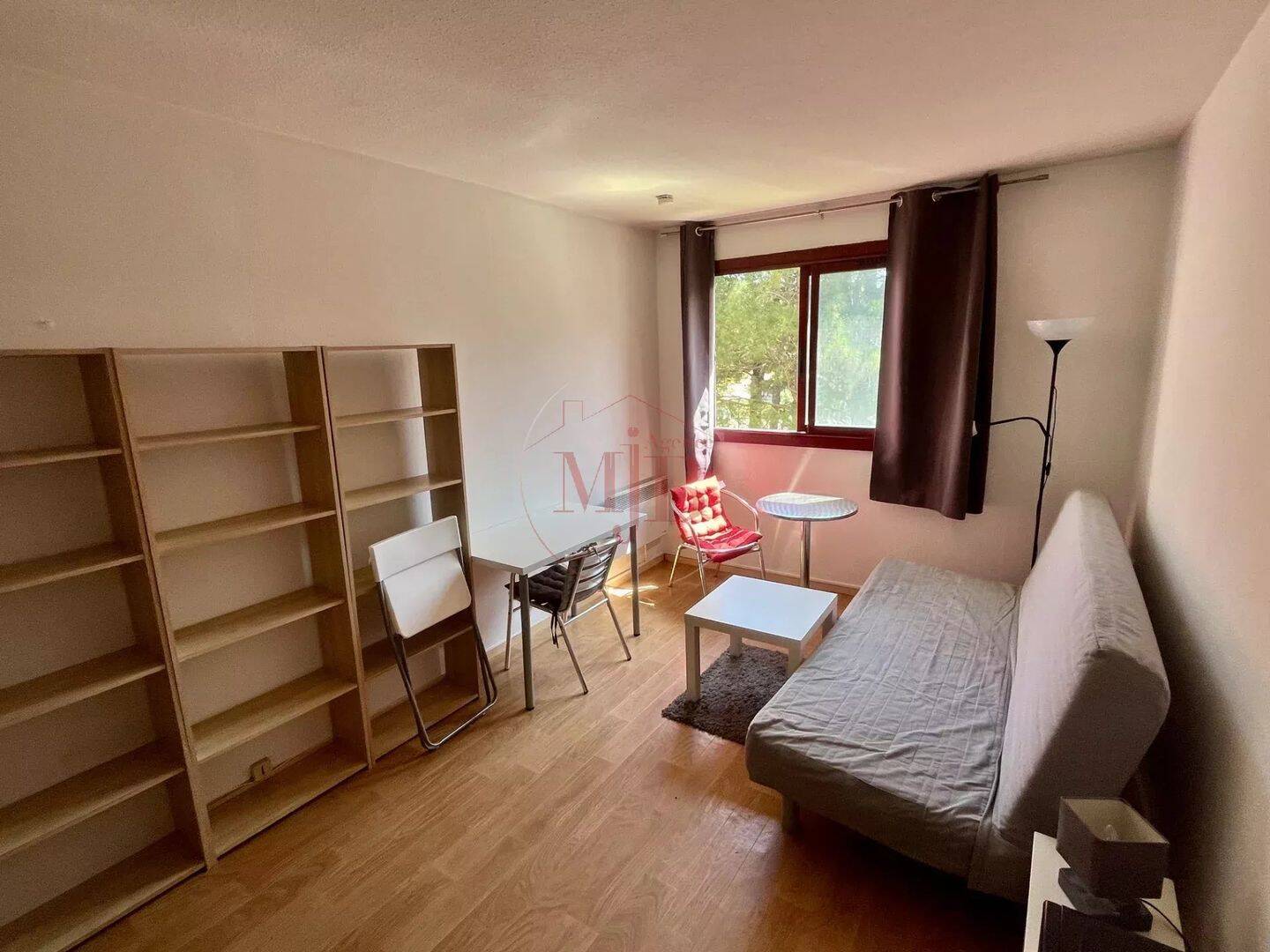 Appartement 1 pièce 17 m² · à Aix-en-Provence · 17 m² · 450 €