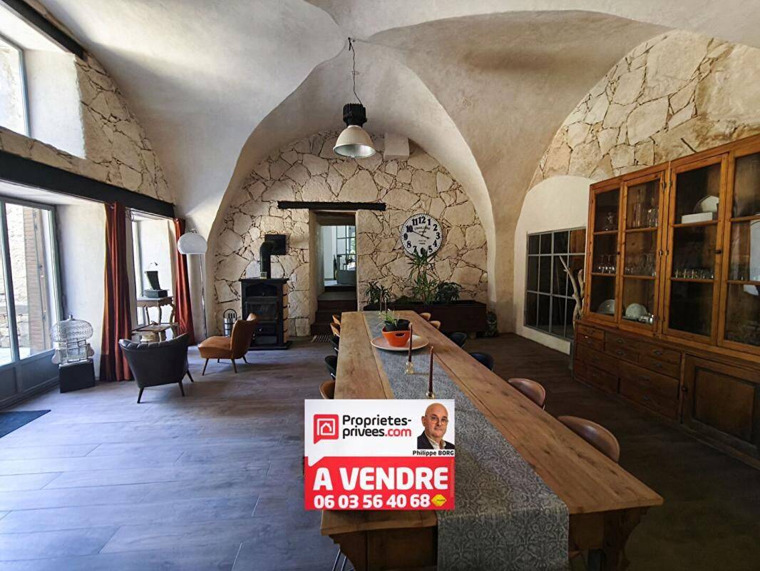 Maison 7 pièces 222 m² · à Sarrians · 222 m² · 398 000 €