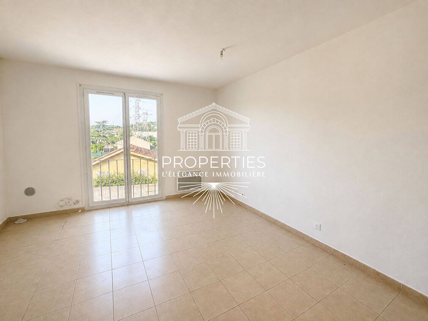 Appartement 3 pièces 39 m² · à Le Lavandou · 38,9 m² · 765 €/mois