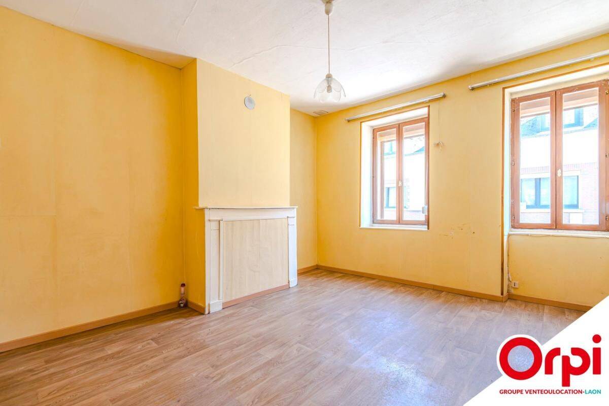 Maison 3 pièces 82 m² · à Crécy-sur-Serre · 82 m² · 77 500 €