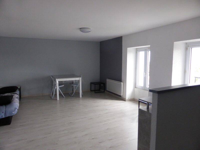 Appartement 1 pièce 30 m² · à Bressuire · 30 m² · 345 €