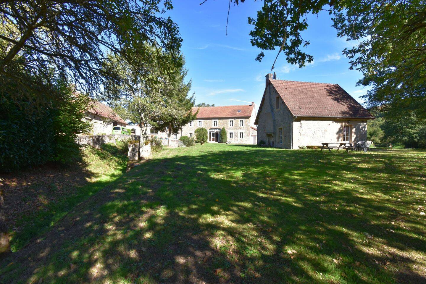 Maison 15 pièces 635 m² · à Beaune · 635 m² · 695 000 €