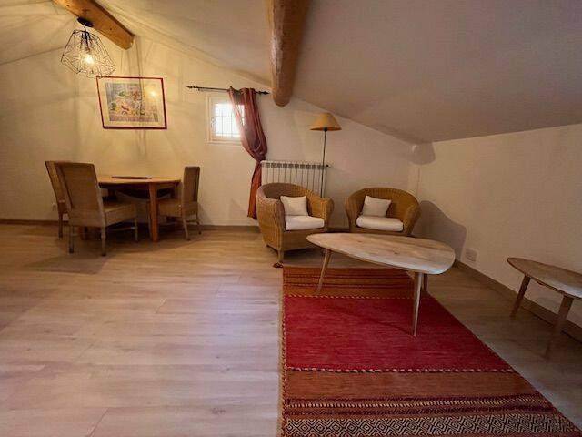 Appartement 2 pièces 42 m² · à Saint-Cannat · 42 m² · 780 €/mois