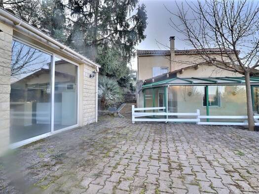Maison à vendre 245 000 € 6 pièces 3 chambres 108 m² 425 m² de terrain Le Pont-Aubenas Est Aubenas 07200