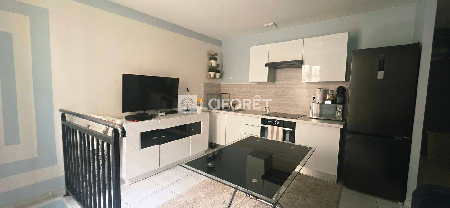 Appartement 3 pièces 50 m² · à Saint-Denis · 50,3 m² · 1 100 €