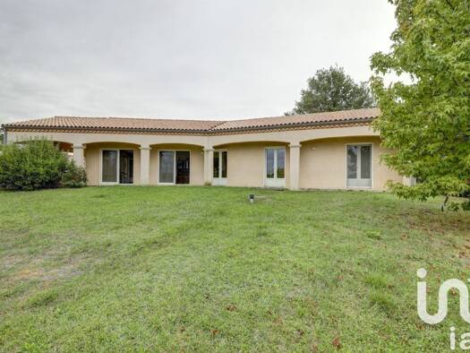 Maison à vendre 358 000 € 6 pièces 3 chambres 196 m² 3 060 m² de terrain Saint-Paul-Cap-de-Joux 81220