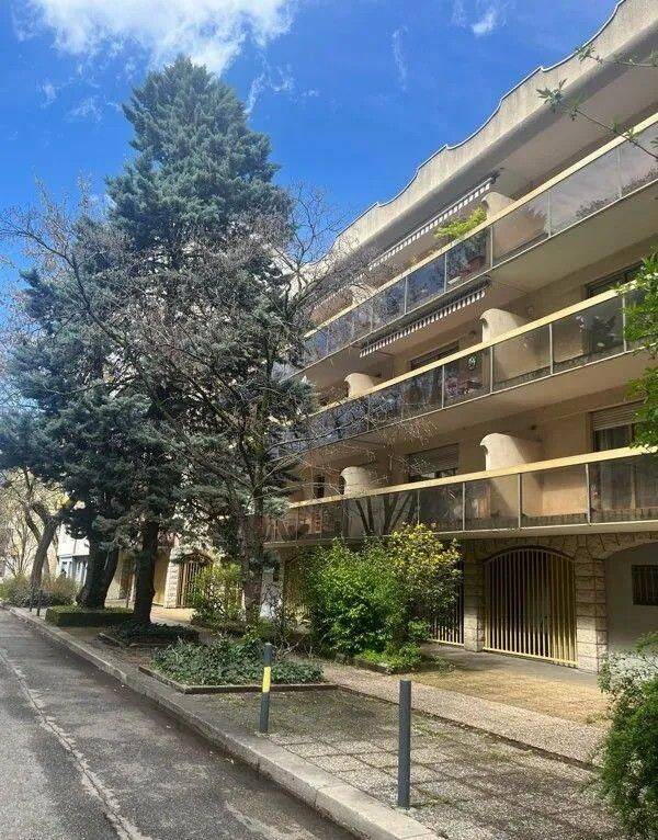 Appartement 2 pièces 41 m² · à Grenoble · 41 m² · 790 €