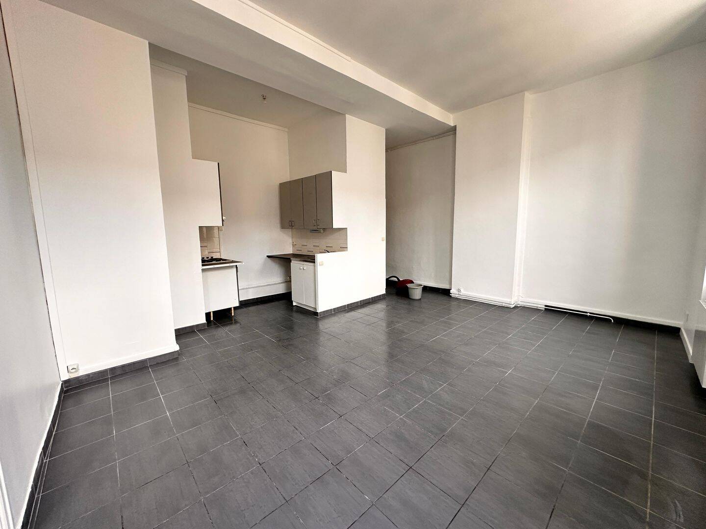 Appartement 2 pièces 52 m² · à Lyon 3ème Arrondissement · 51,9 m² · 770 €