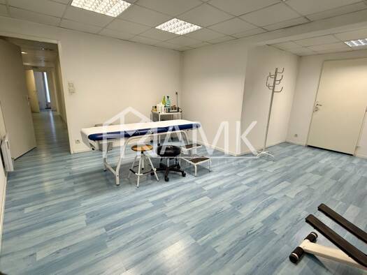 Bureaux à louer 950 € 67 m² de bureaux Les Ecarts Embrun 05200