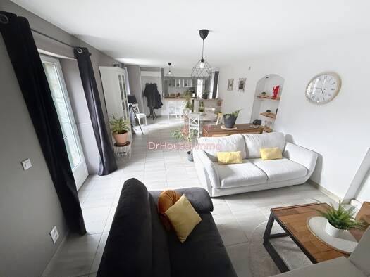 Maison à vendre 270 000 € 6 pièces 4 chambres 140 m² 130 m² de terrain Le Bassin Périgueux 24000