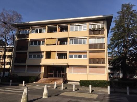 Appartement à louer 1 320 € 4 pièces 3 chambres 72,8 m² 1er étage Les Fins Annecy 74000
