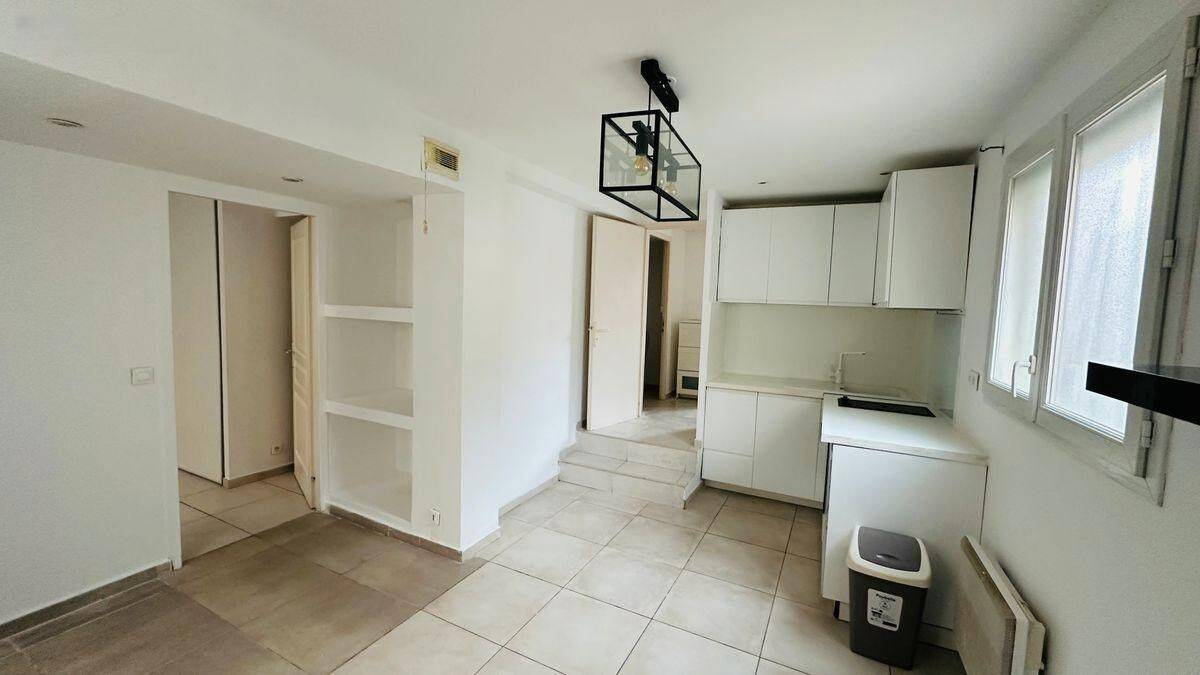 Appartement 2 pièces 38 m² · à Marseille 8ème Arrondissement · 38 m² · 770 €