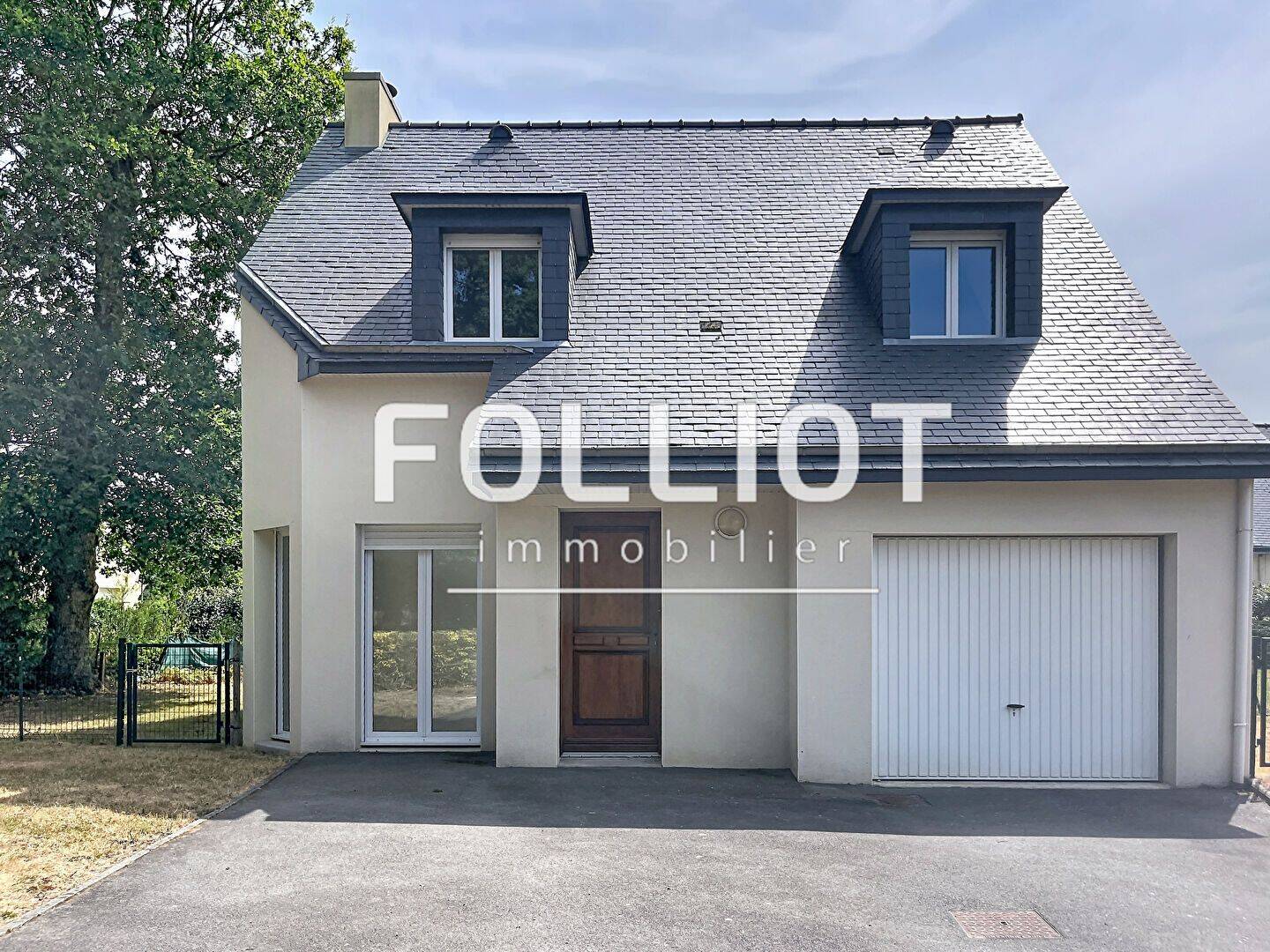Maison 4 pièces 99 m² · à Saint-Aubin-du-Cormier · 99 m² · 800 €