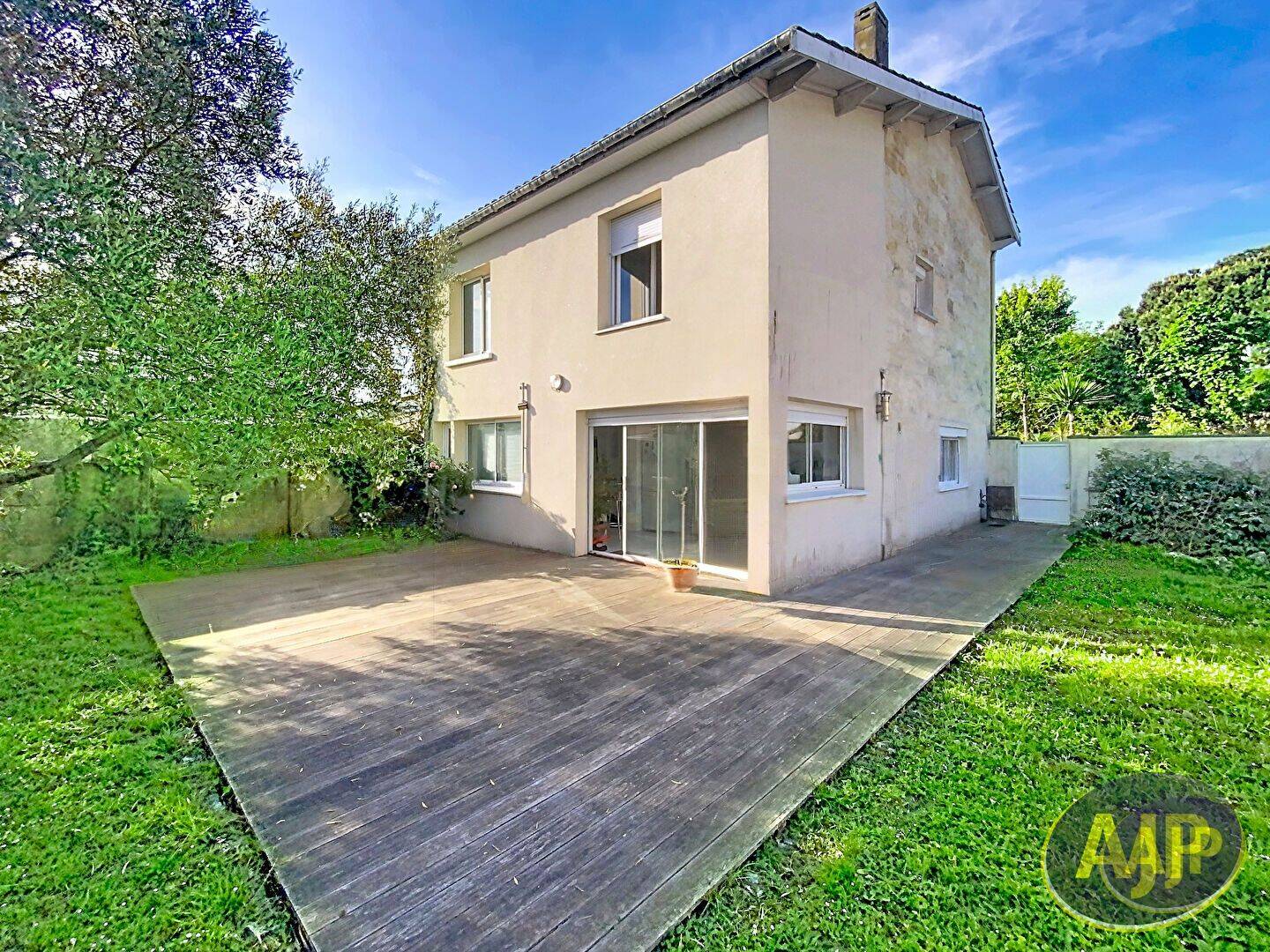 Maison 5 pièces 138 m² · à Bordeaux · 138,4 m² · 542 000 €
