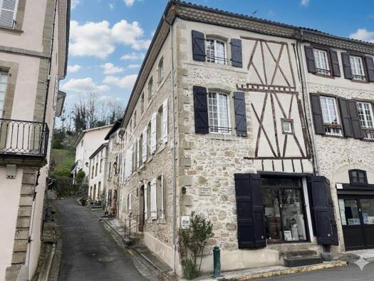 Demeure à vendre 448 000 € 6 pièces 3 chambres 270 m² La Bastide-de-Sérou 09240