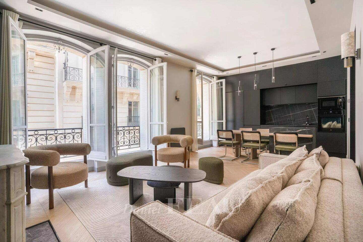 Appartement 3 pièces 76 m² · à Paris 16ème Arrondissement · 76,1 m² · 5 500 €/mois