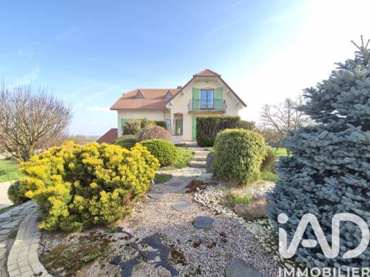 Maison à vendre 390 000 € 6 pièces 3 chambres 200 m² 2 187 m² de terrain Haraucourt 54110