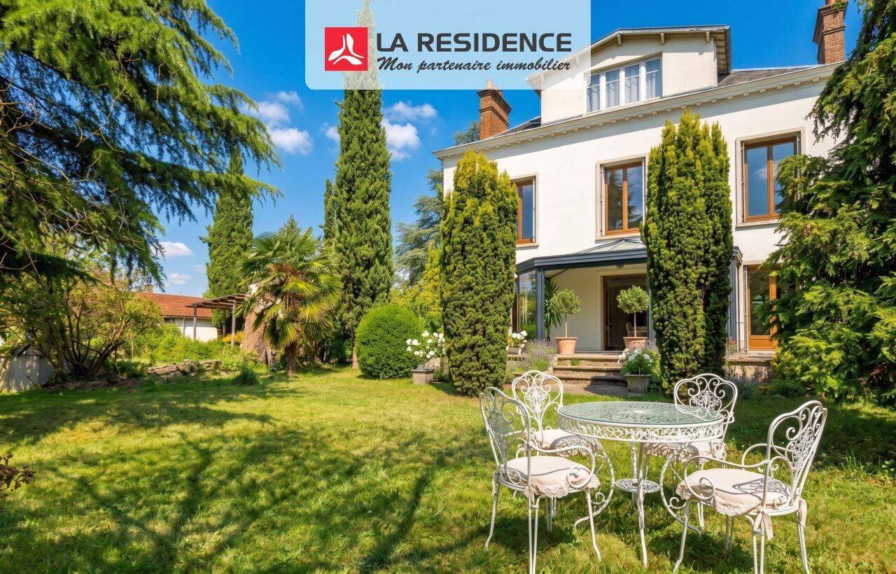 Maison 9 pièces 174 m² · à Anet · 174 m² · 372 000 €