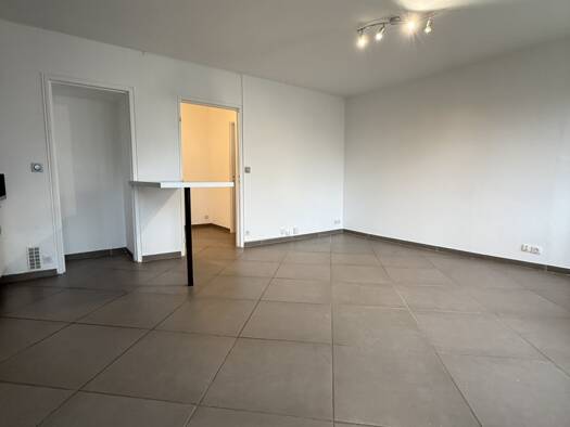 Appartement à vendre 139 000 € 2 pièces 1 chambre 51 m² RDC/5 Barbâtre-Saint Remy-Verrerie Reims 51100