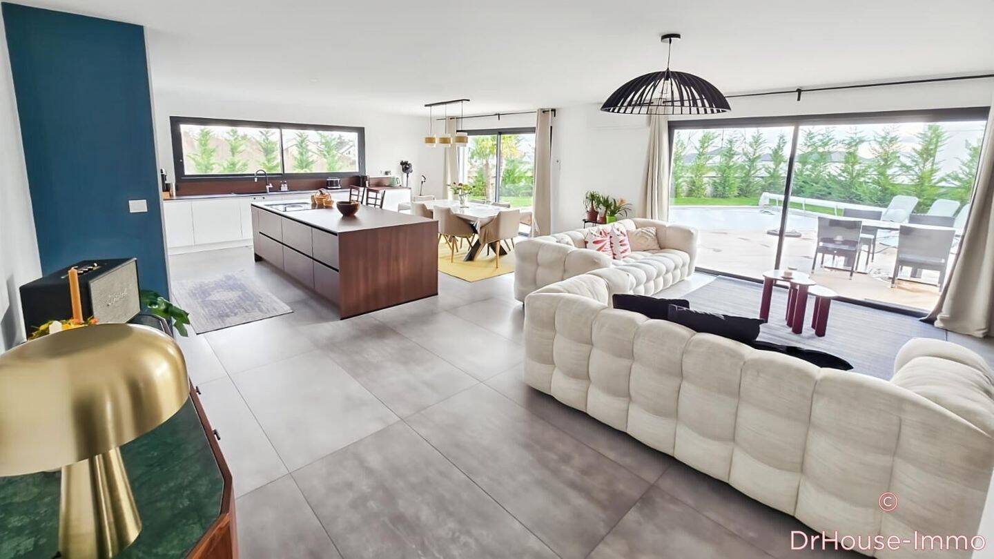Maison 7 pièces 191 m² · à Ahuy · 191 m² · 675 000 €