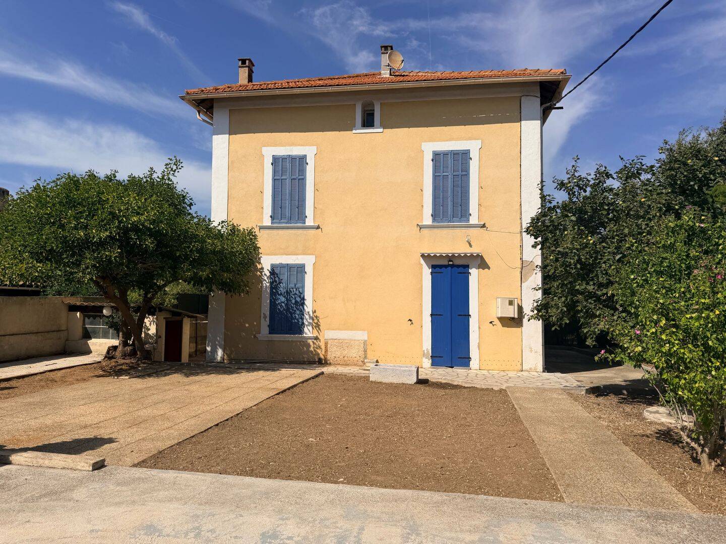 Maison 5 pièces 155 m² · à Six-Fours-les-Plages · 155 m² · 1 725 €/mois