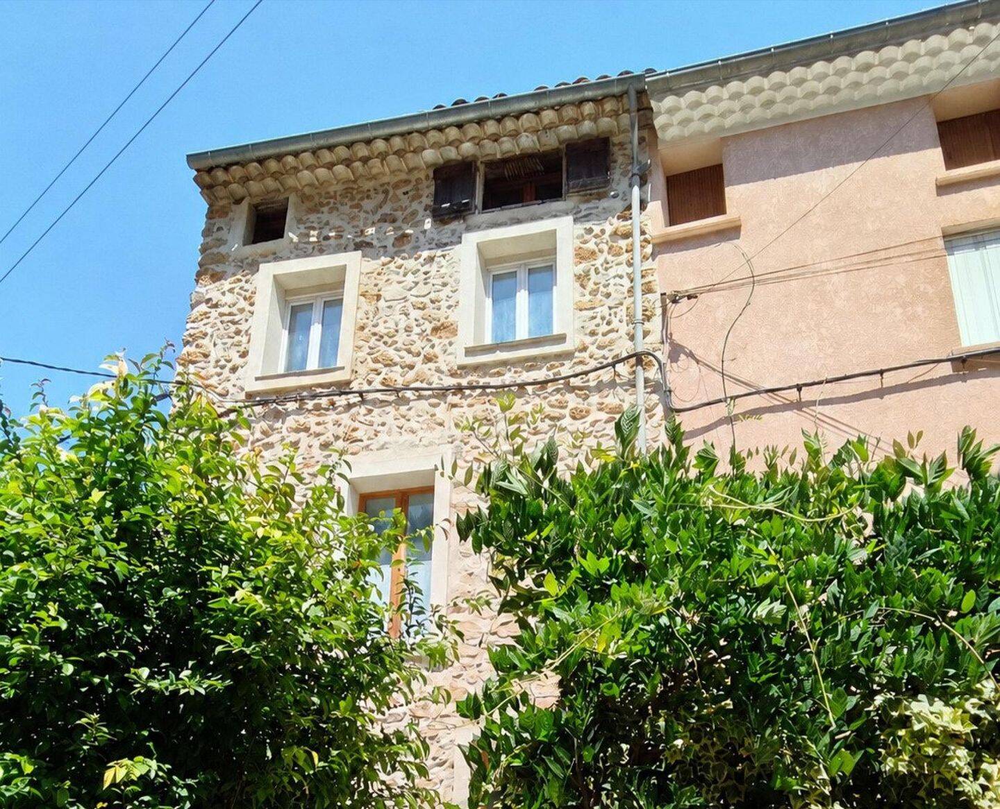 Maison 6 pièces 150 m² · à Montfort-sur-Argens · 150 m² · 180 000 €