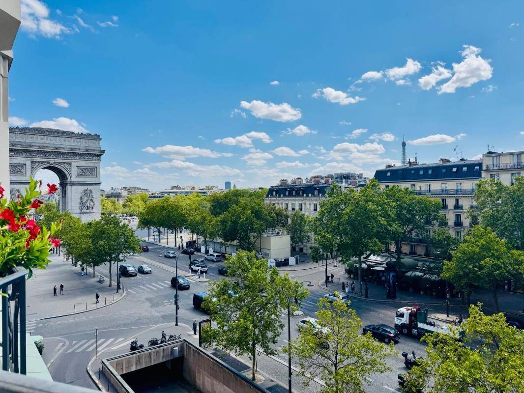 Appartement 1 pièce 30 m² · à Paris 17ème Arrondissement · 30 m² · 1 378 €