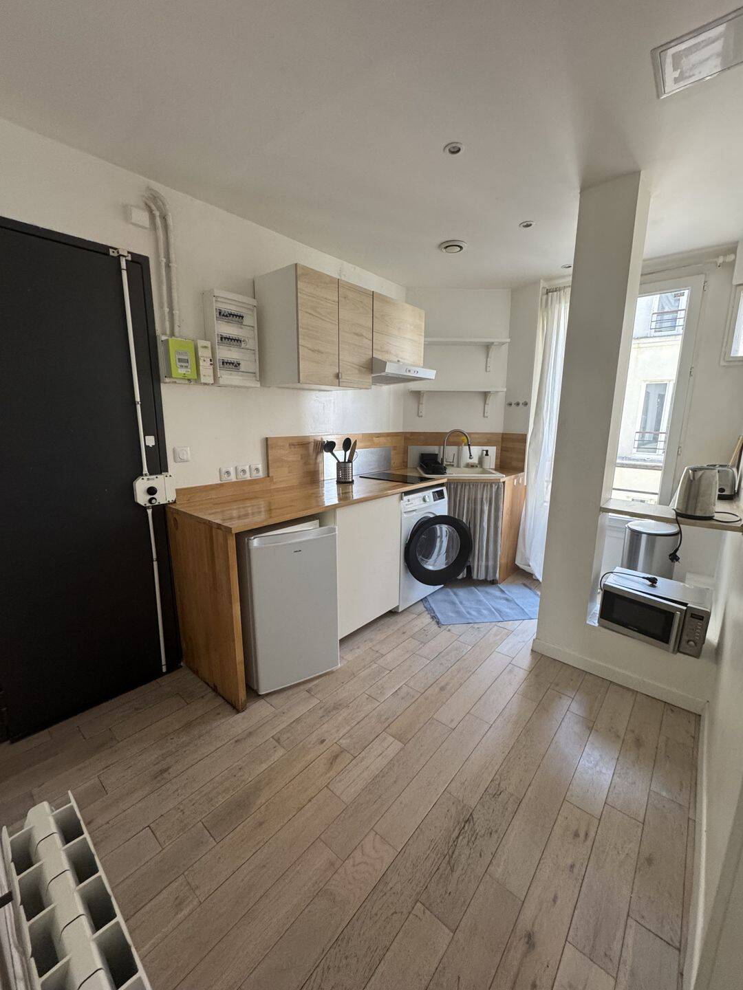 Appartement 2 pièces 35 m² · à Paris 18ème Arrondissement · 34,6 m² · 1 100 €/mois