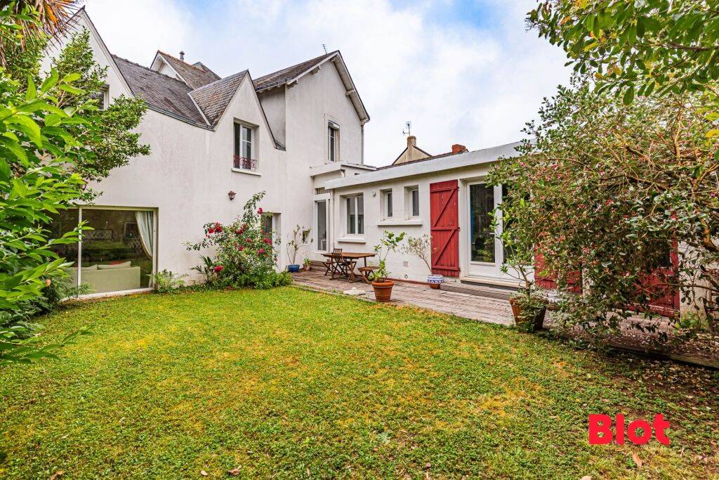 Maison 8 pièces 191 m² · à Nantes · 191,3 m² · 690 000 €