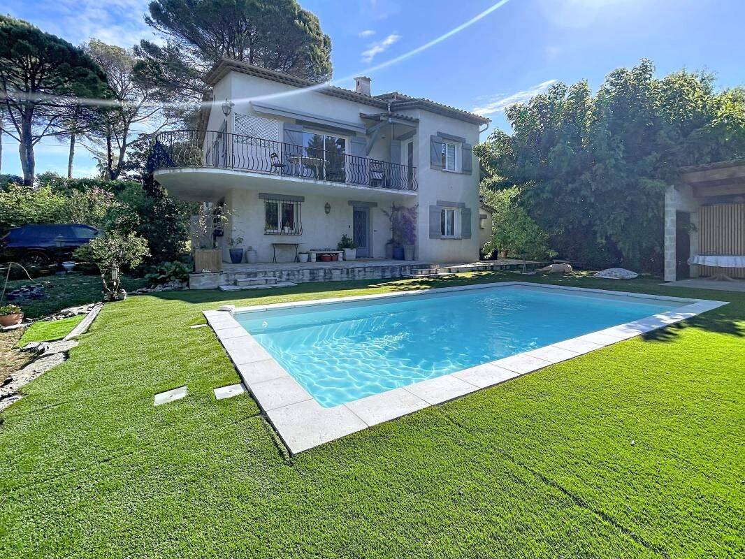Maison 5 pièces 160 m² · à Mouans-Sartoux · 160 m² · 875 000 €