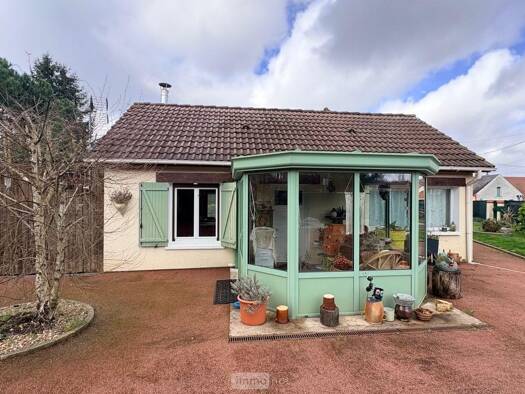 Maison de plain-pied à vendre 173 910 € 5 pièces 3 chambres 124 m² 870 m² de terrain Marcilly-en-Gault 41210