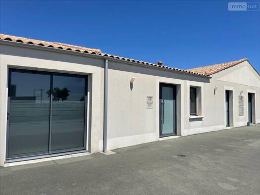 Local commercial à vendre 468 000 € 262 m² de surface de vente Andilly 17230