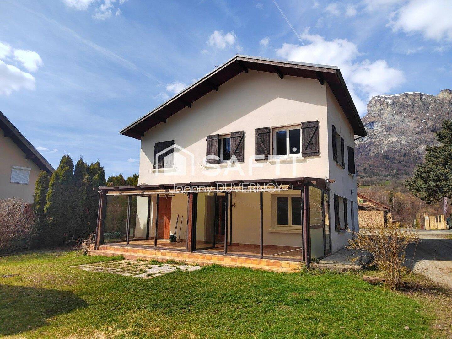 Maison 7 pièces 131 m² · à Saint-Jean-Saint-Nicolas · 131 m² · 285 000 €